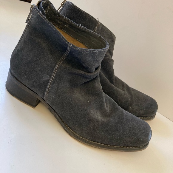 Anthropologie Seychelles Weekender Suede Ankle Boots Women’s 8.5 - Picture 1 of 10